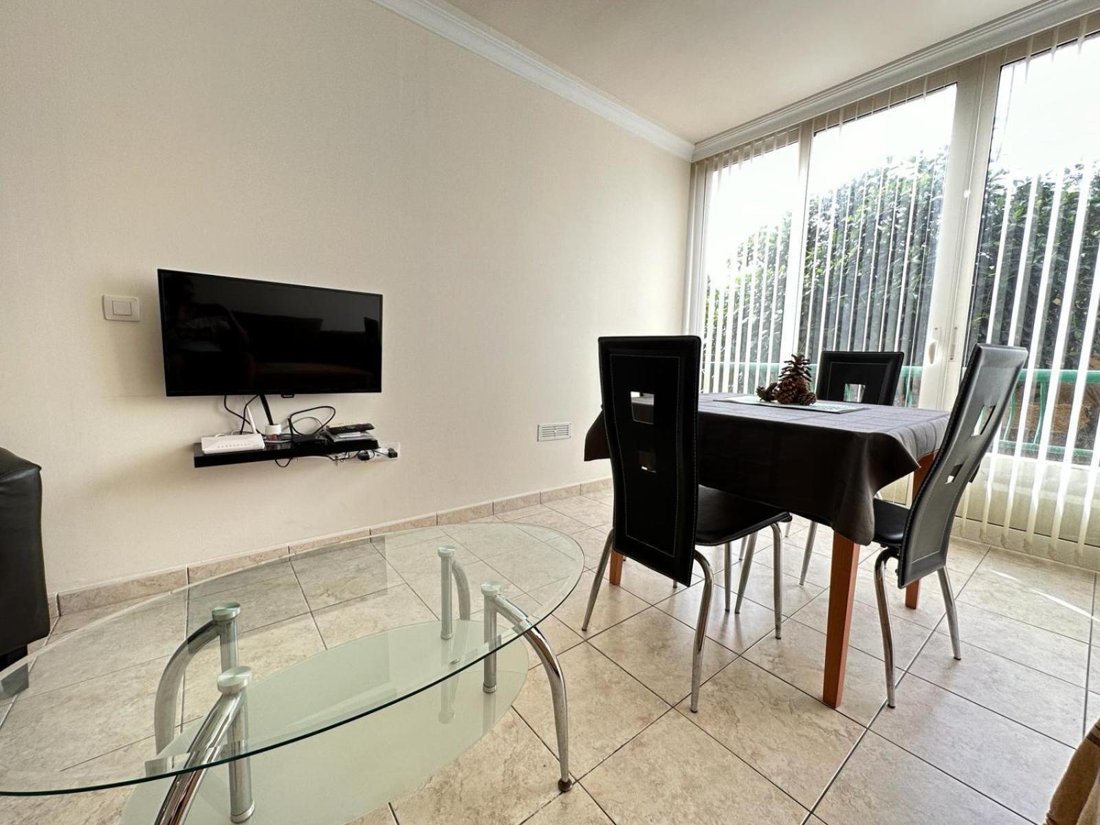 Firstline Apartment Los Cristianos Arona  Exterior photo