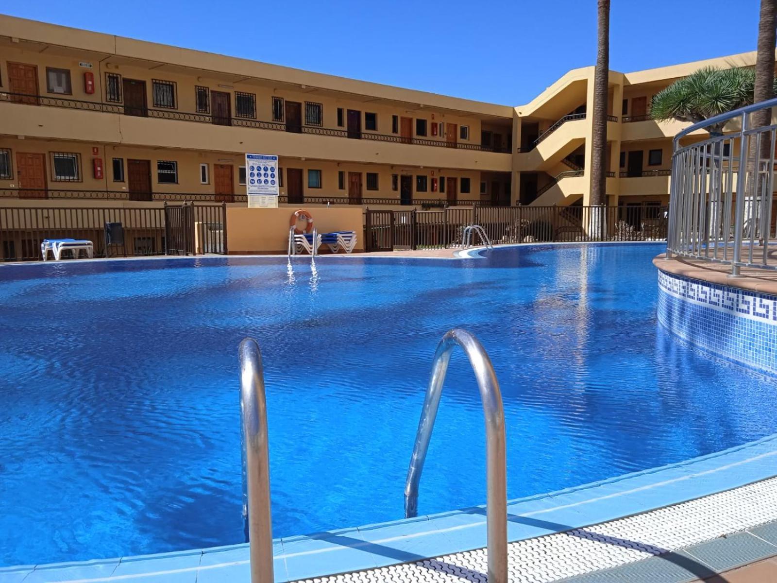 Firstline Apartment Los Cristianos Arona  Exterior photo