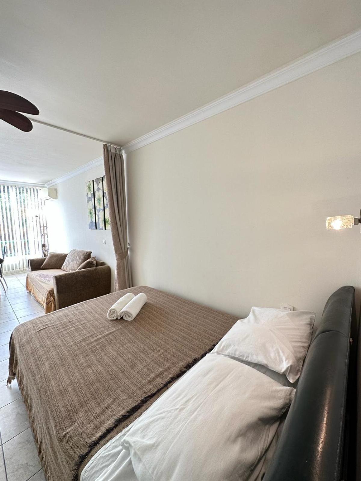 Firstline Apartment Los Cristianos Arona  Exterior photo